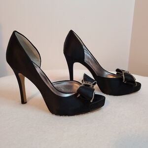 Nine West Loveland Black Satin Open Toe Bow Heels Size 6.5